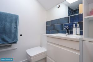 En-Suite- click for photo gallery